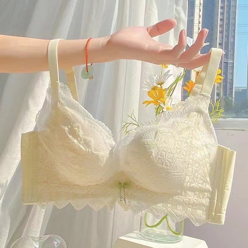 蕾丝内衣燕彩柔无钢圈聚拢