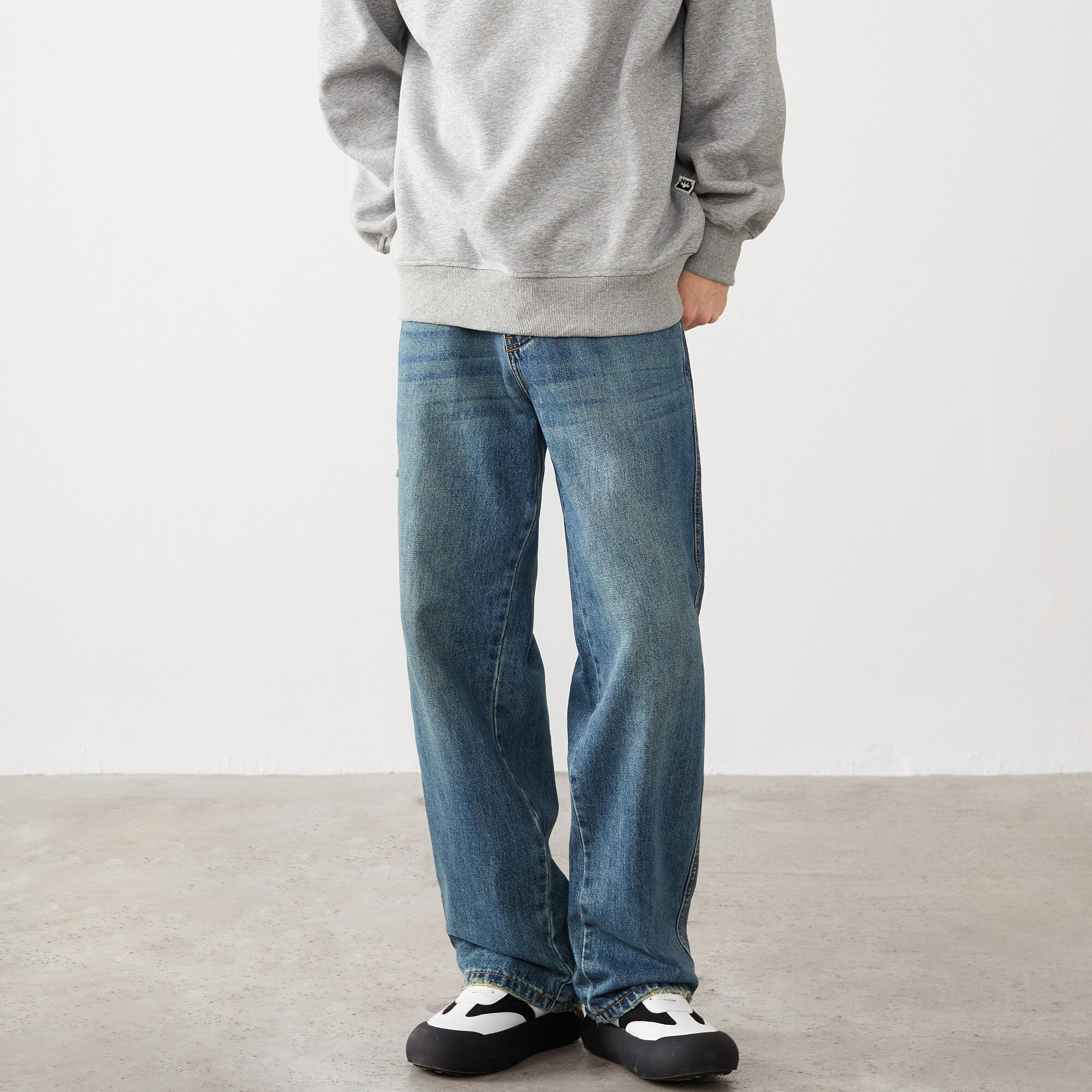 直筒牛仔裤秋季新款宽松简约复古水洗做旧拖地阔腿裤子男款秋季