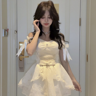 小千金感甜美杏色生日约会吊带连衣裙栗子团原创 月光天鹅湖法式