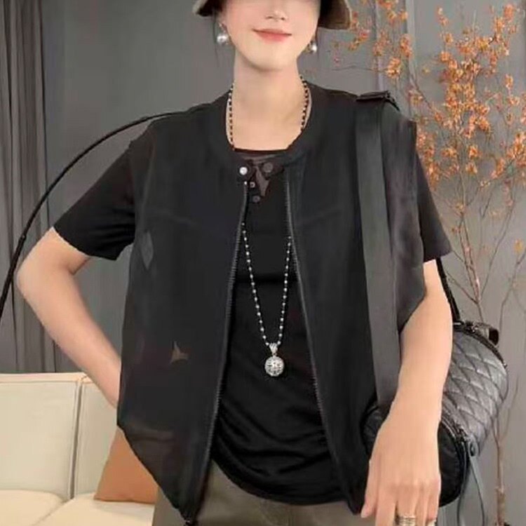 2026夏季新款欧货休闲洋气简约棒球薄款时尚百搭设计款马甲女