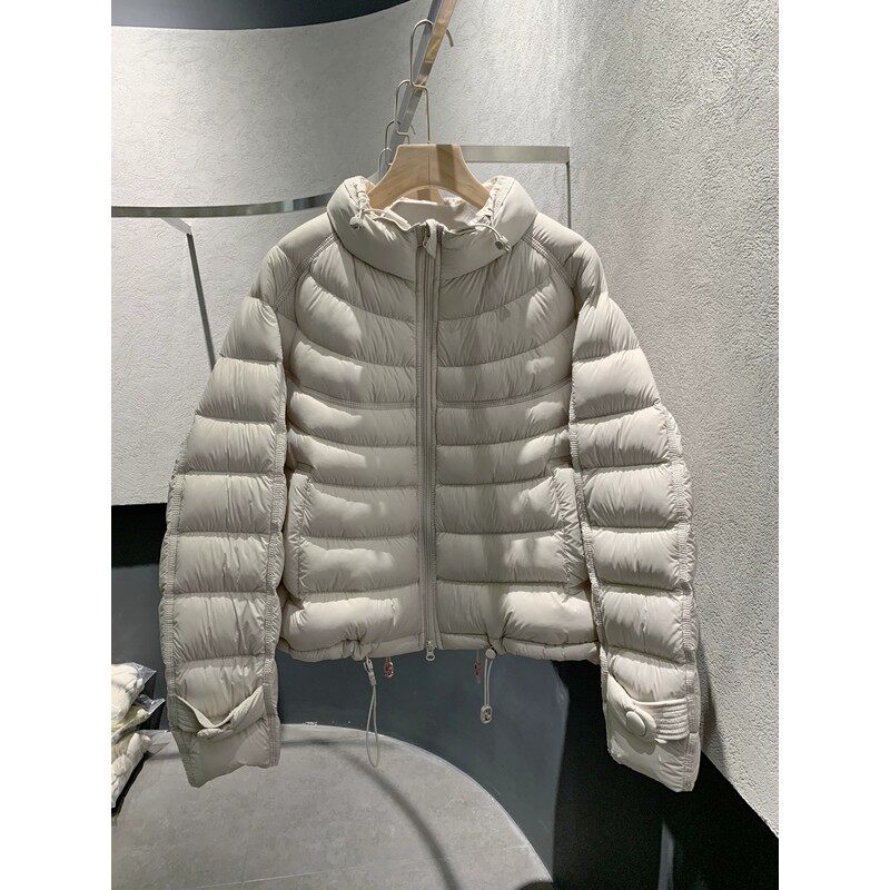 泡芙感白鸭绒羽绒服女2026新款宽松立领超好看短款小个子外套潮女
