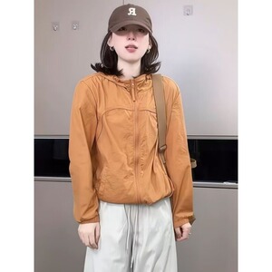 欧货时尚2026新款夏休闲百搭连帽简约百搭冲锋衣防晒防风外套女潮