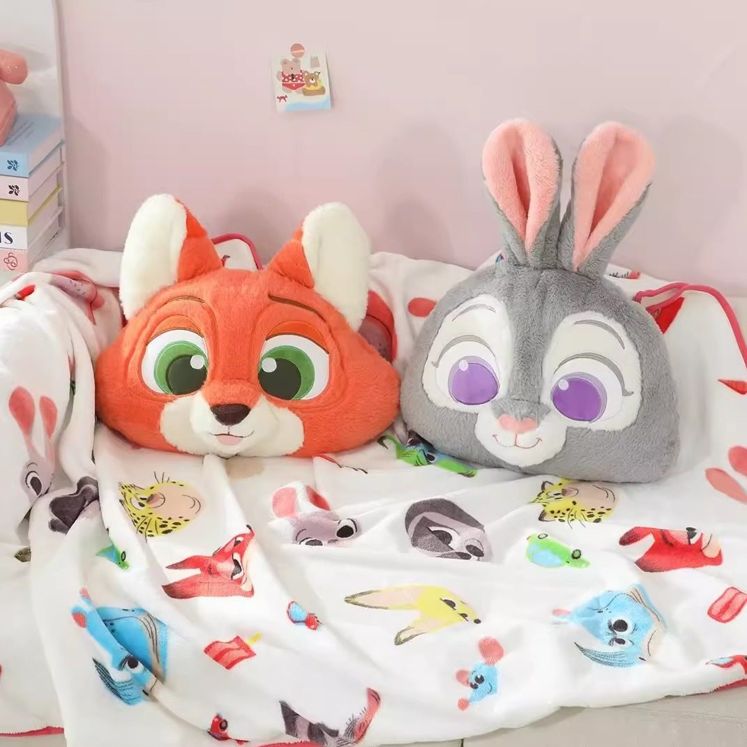 疯狂动物城抱枕被毯子二合一车载沙发靠垫多功能尼克朱迪毛毯靠枕