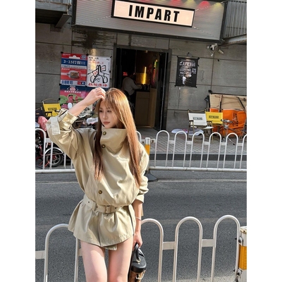 卡其色短款立领风衣外套女2025春秋新款设计感慵懒风收腰显瘦大衣