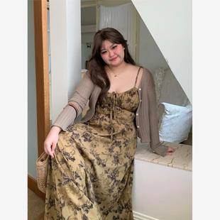 法式 大码 新款 女装 复古收腰遮肚子显瘦吊带碎花连衣裙长裙 胖mm秋季