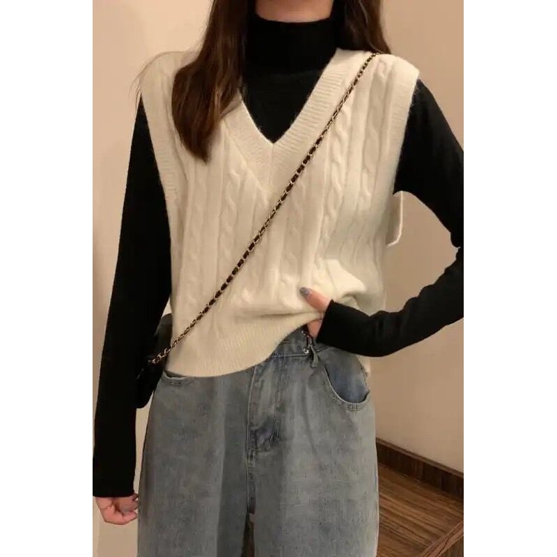 新品冲销量 白色v领马甲背心毛衣针织春秋款女短款外搭显瘦上衣韩