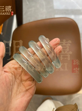 冰种石英岩玉手镯蓝水天青冻天空蓝手镯翡翠平替库里蓝水沫玉手镯