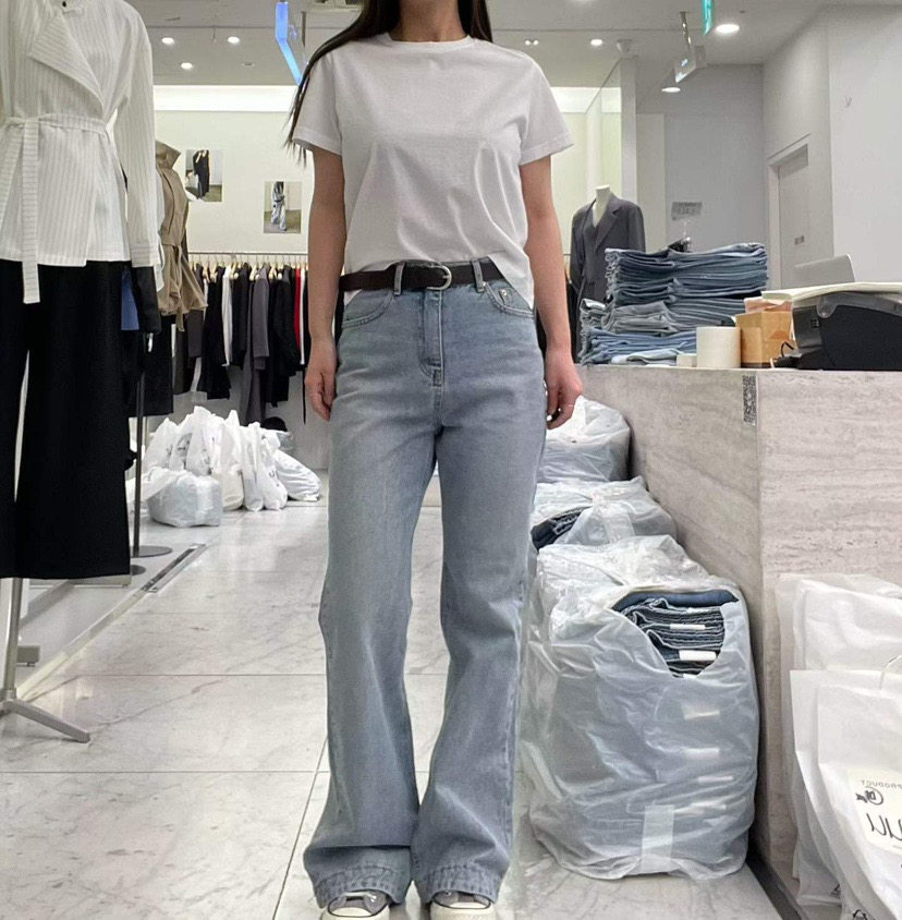 现货~PAI韩国正品小众设计师品牌2026春款浅色显瘦喇叭牛仔裤女