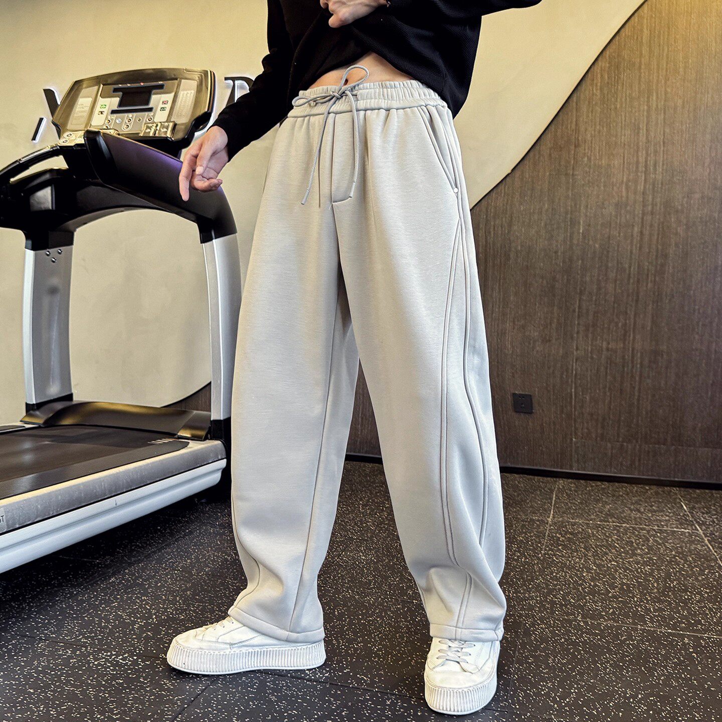 高街运动裤子男秋冬2025新款潮牌美式休闲宽松直筒卫裤男士弯刀裤