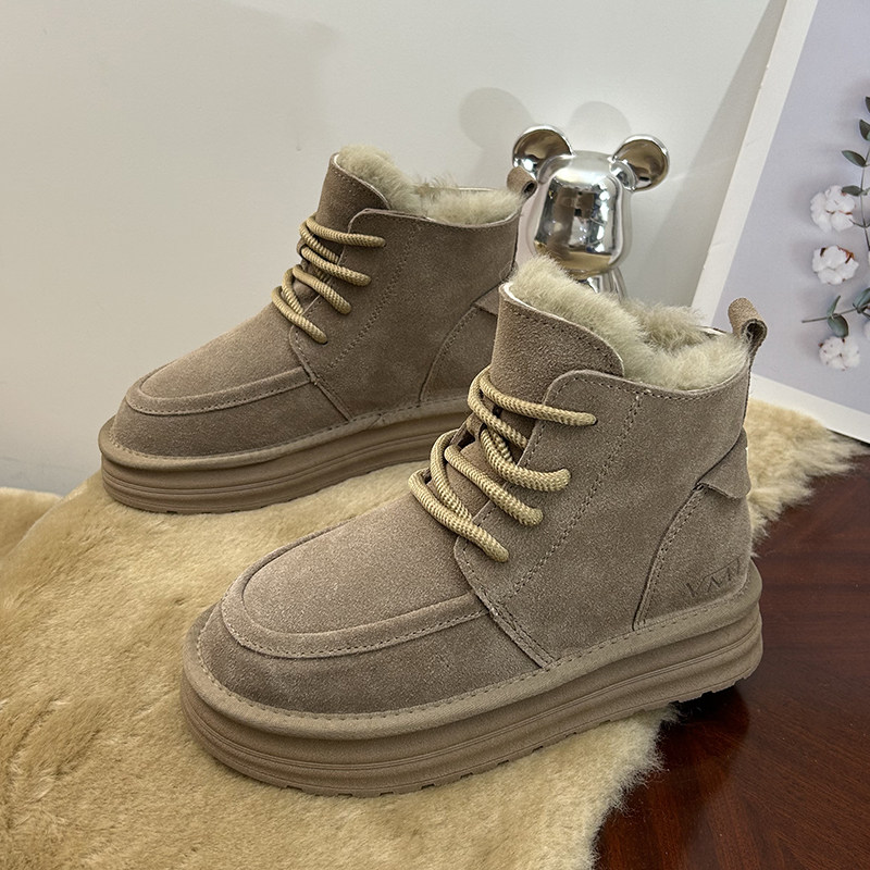 雪地靴女款皮毛一体冬季加绒保暖厚底防滑高帮羊毛棉鞋短靴马丁靴
