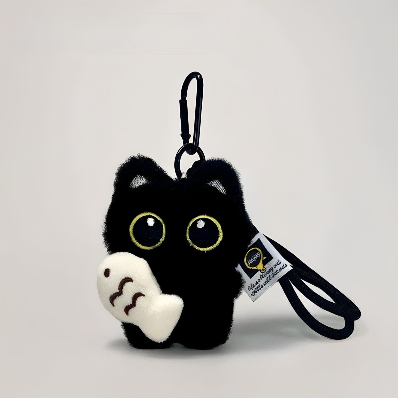 可爱呆萌抱鱼大眼小黑猫挂件毛绒玩偶情侣包挂件创意钥匙扣图片