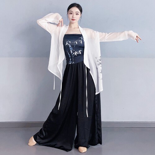 黑白简约风艺考古典舞舞蹈服套装