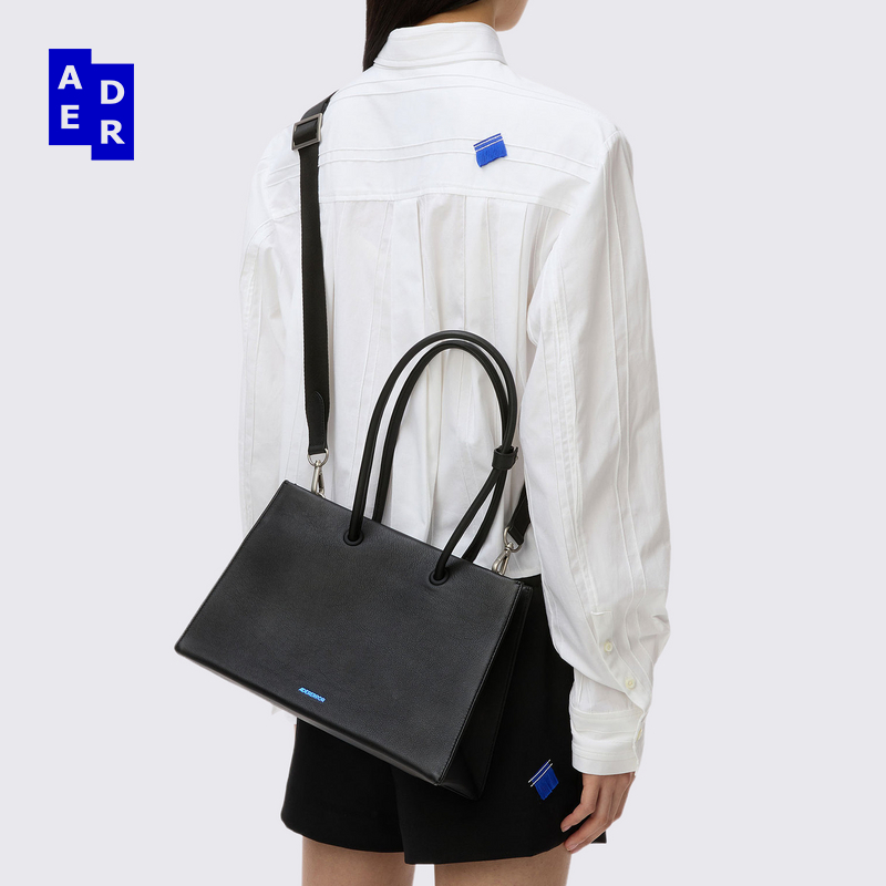 ADERERROR ESSENCE  Shopper Bag Product. 99 不规则造型托特包