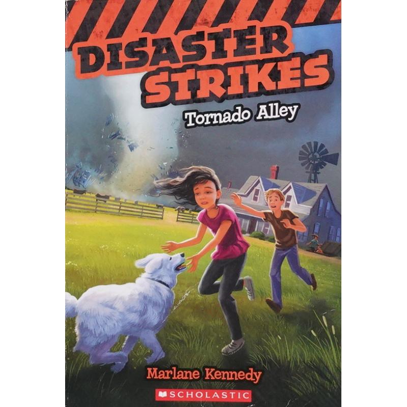 Disaster Strikes #2:Torn PBK by Marlane Kennedy平装Scholastic灾难袭击:PBK撕裂