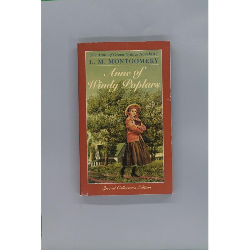 Anne of Windy Poplars (Anne of Green Gables #4) by L.M. Montgomery平装Bantam Books杨树的温安妮(绿山墙的安妮)绿色山墙的安