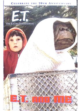 ET外星人原版书英语科幻冒险系列彩色绘本由KimOstrow改编自经典电影剧本插画师RudyObro绘制精美插图讲述Elliott与外星人ET的温