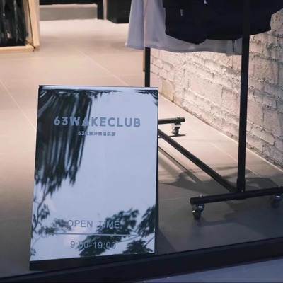 ins门口落地镜面招牌 服装店咖啡店迎宾广告牌提示牌不锈钢展示牌