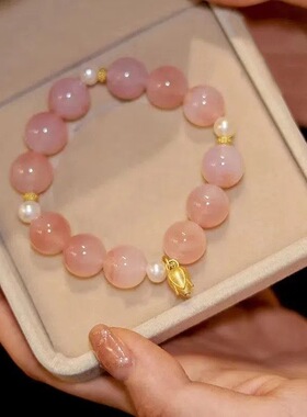 新中式水蜜桃仿珍珠手链女款ins小众设计手持手串女生闺蜜生日