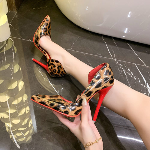 显颜单鞋性感拼色PU2025年夏季