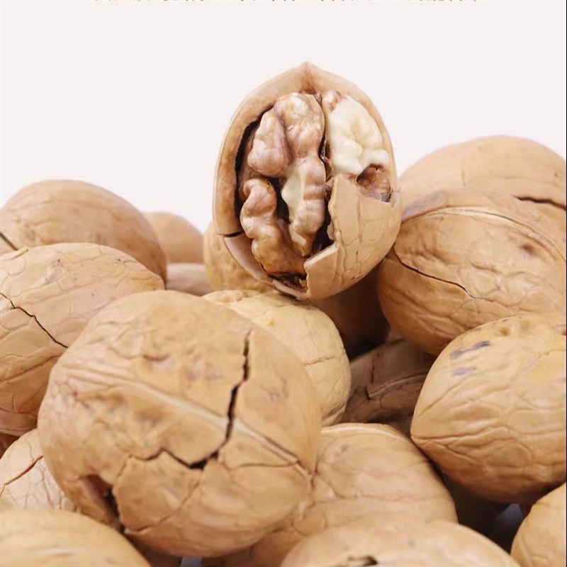 热门仁物蛋壳【草本味】核桃新疆185纸皮烤核桃手剥即X开24年新货