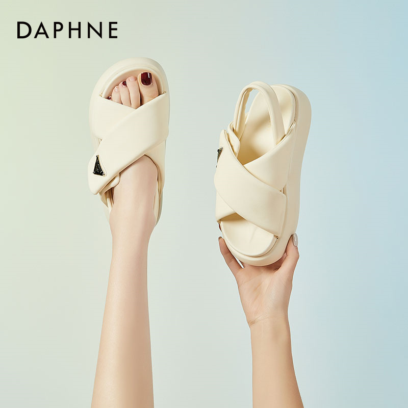 Daphne/达芙妮达芙妮凉鞋新款夏季女鞋气质百搭厚底增高防滑凉鞋