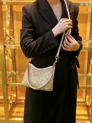香港正品真皮女包2025新款时尚高级质感百搭手提包单肩斜挎腋下包