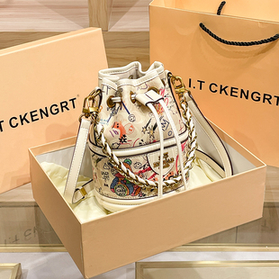 2024新款时尚可爱拉绳水桶包手提圆筒包高级感小众设计单肩斜挎包