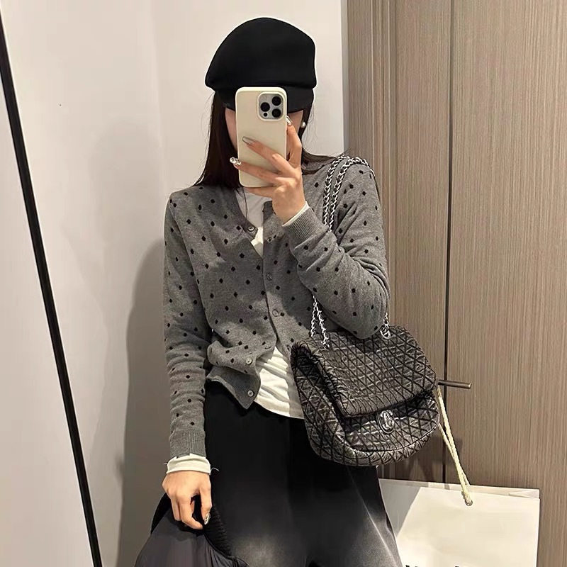 秋装灰色波点针织开衫毛衣女韩系圆领百搭时尚经典款宽松长袖上衣