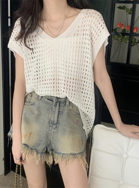 夏季设计感小众黑色v领镂空针织罩衫女薄款宽松显瘦背心外搭上衣