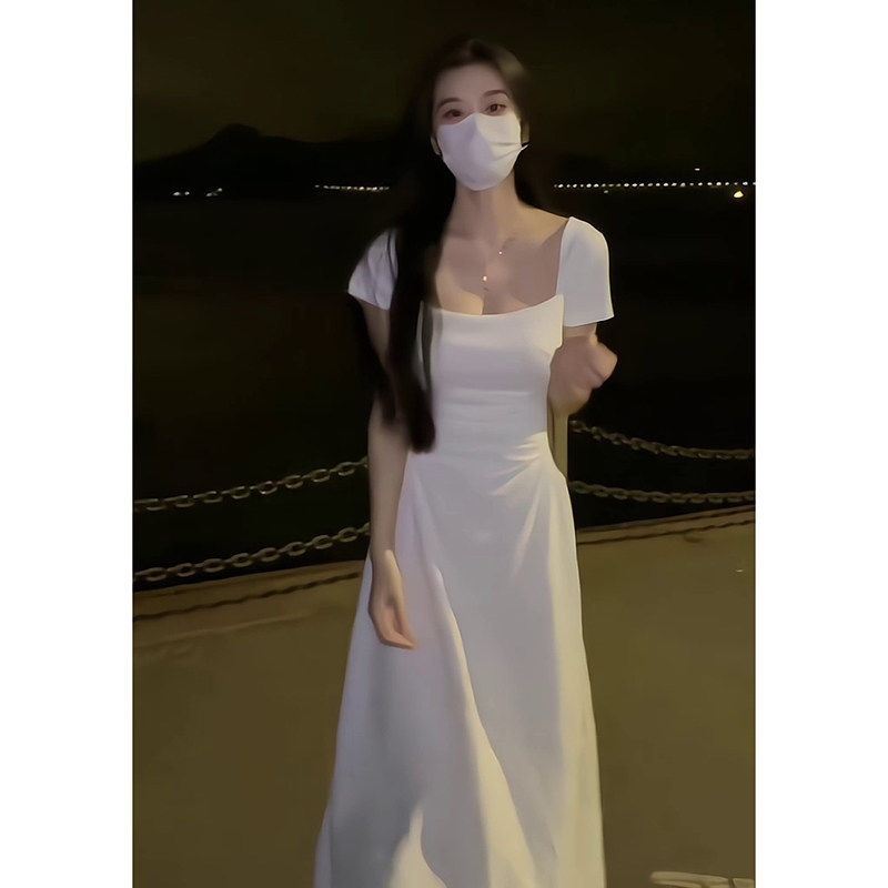 白色短袖连衣裙子女夏季新款法式茶歇小个子收腰显瘦初恋吊带长裙