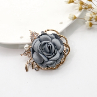 花朵胸针高档女奢华别针固定衣服胸花配饰气质百搭大气花朵潮