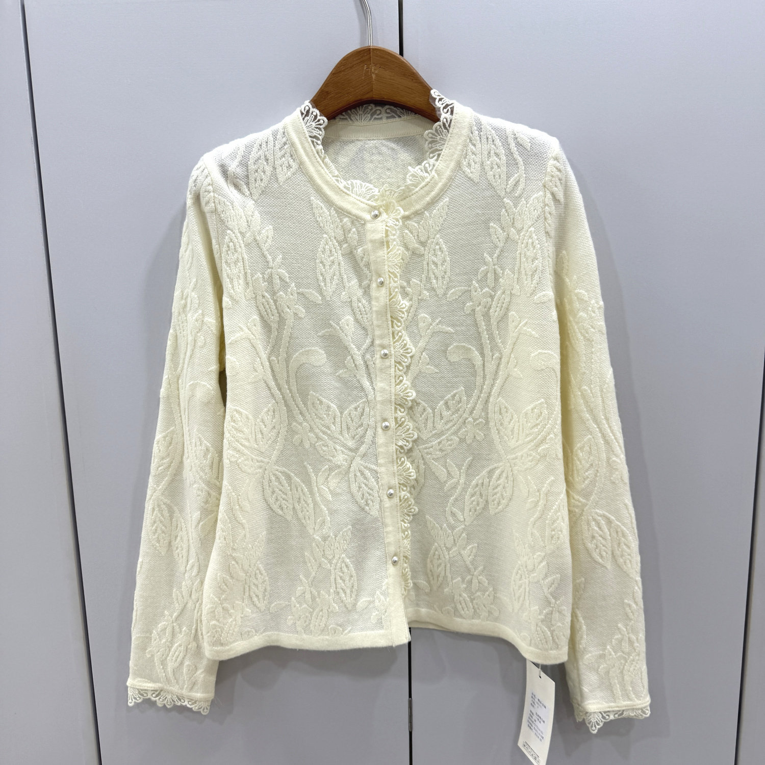 62311欧洲站2026春新款时尚花边单排珍珠扣百搭纯色针织开衫上衣,女装/女士精品,毛针织衫,淘宝优惠券,粉丝福利购,淘宝优惠卷