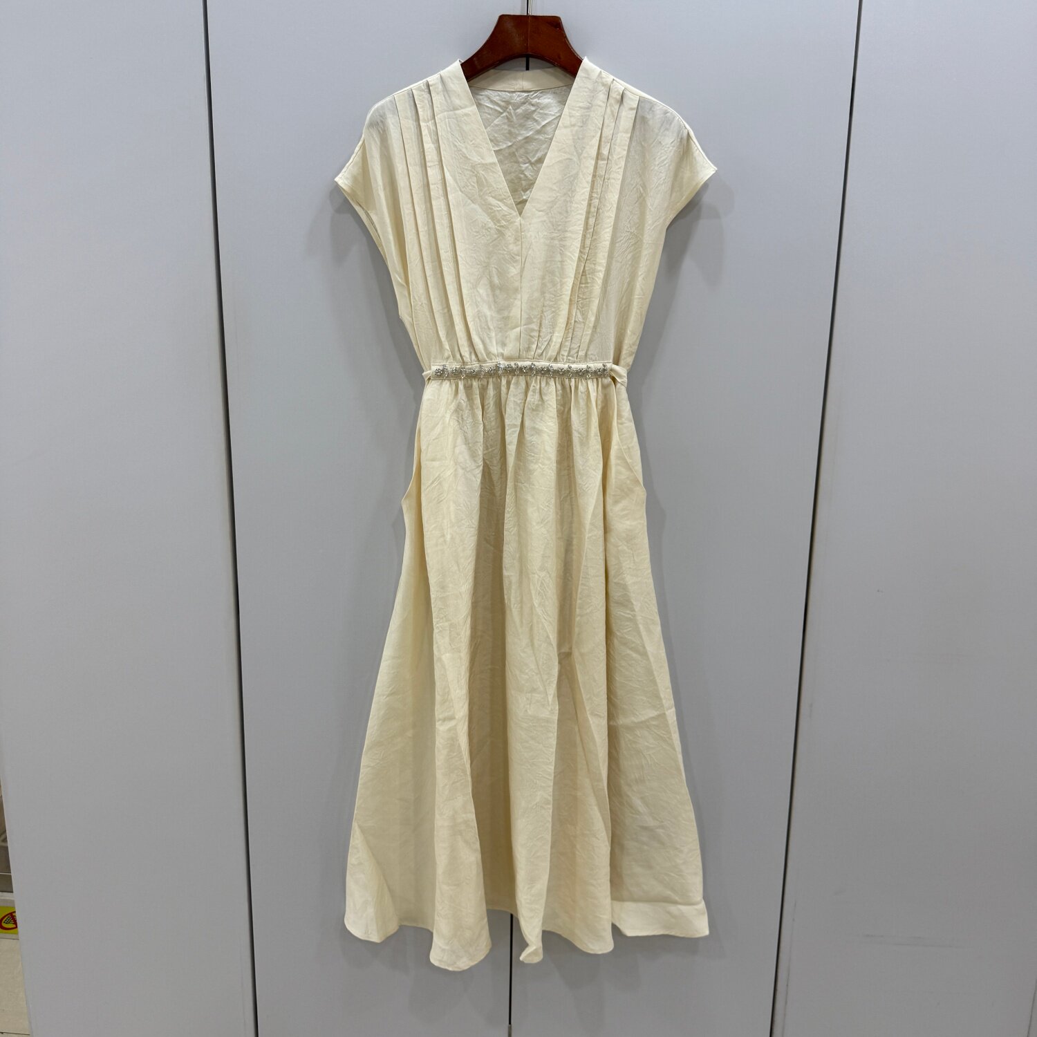 7260-HLS26 欧洲站26夏重工镶钻腰间后系带腰V领飞飞袖醋酸连衣裙