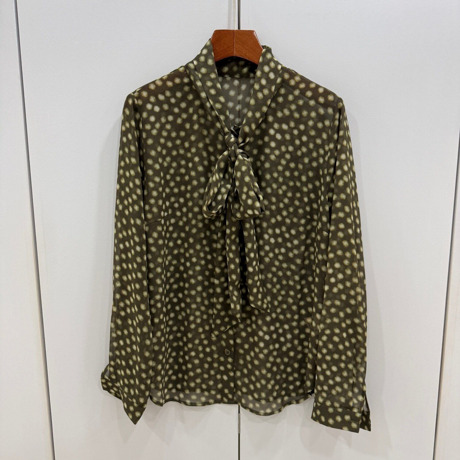 37093欧洲站2026夏飘带蝴蝶结波点透视宽松显瘦长袖防晒衬衫上衣