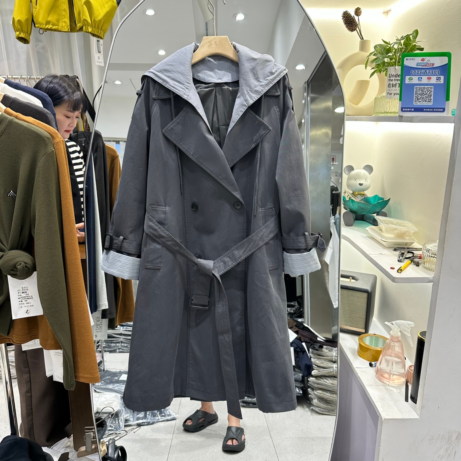 65309欧洲站25秋时尚撞色连帽双排扣宽松显瘦百搭中长款风衣外套
