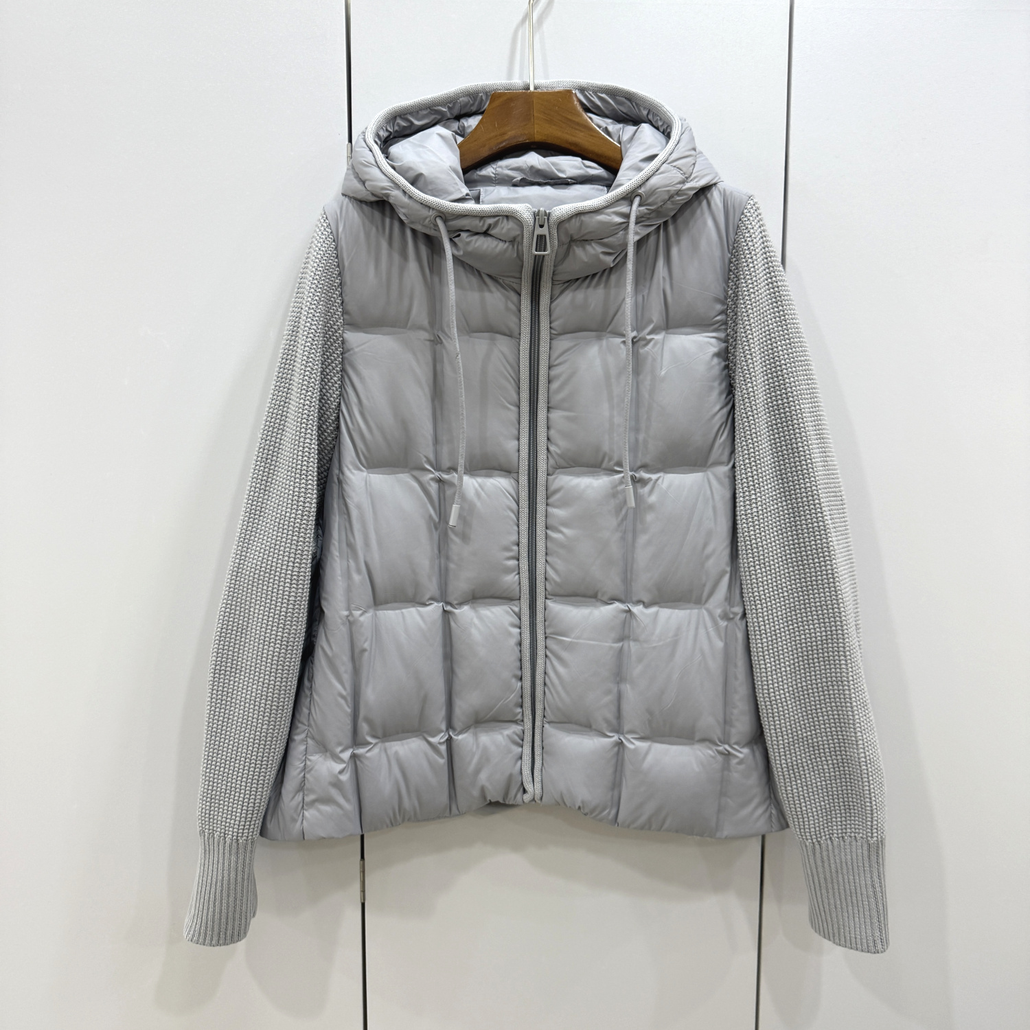 DHZ欧洲站2025冬新款毛线针织拼接袖拉链抽绳连帽压纹羽绒外套