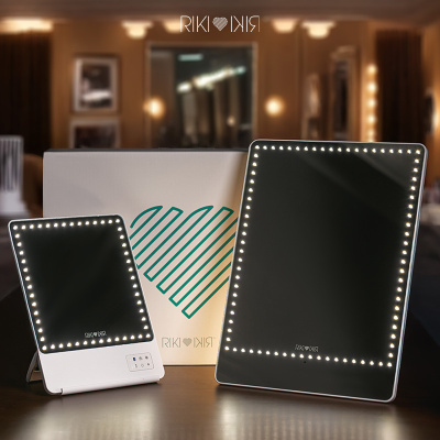 「名流巨星化妆间必备」化妆镜