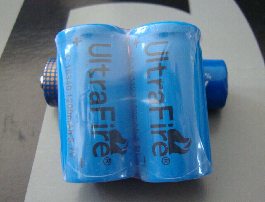 。16340CR123A充电锂电池3.7V1200毫安数码相机激光手电笔电子产使用感如何?