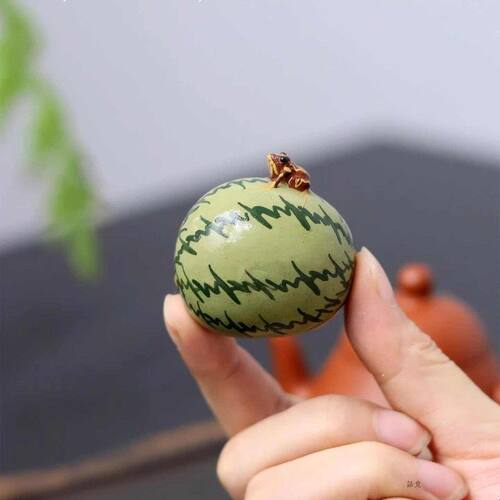 话觅喷水茶宠紫砂西瓜手工精品可养创意小青蛙工艺品茶桌摆件茶玩