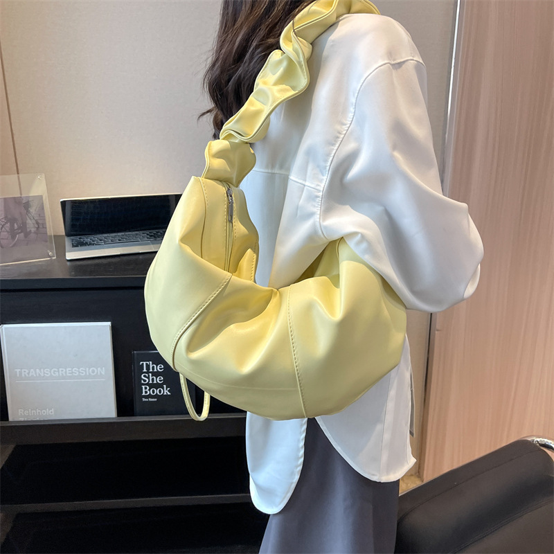 美式高级感大包包女2025新款韩版ins时尚褶皱饺子斜挎包潮单肩腋
