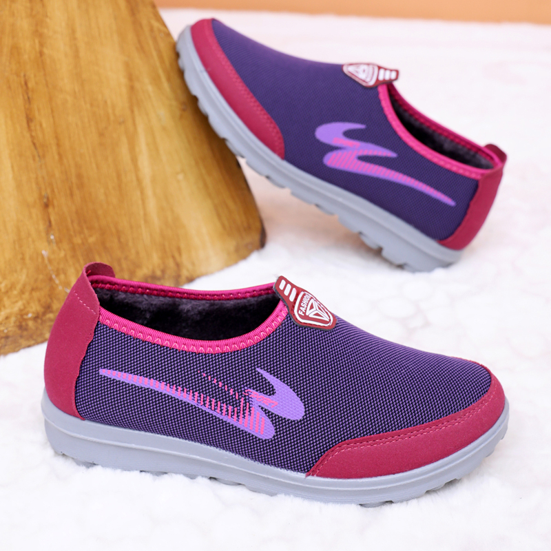 冬季妈妈棉鞋加绒保暖健步鞋