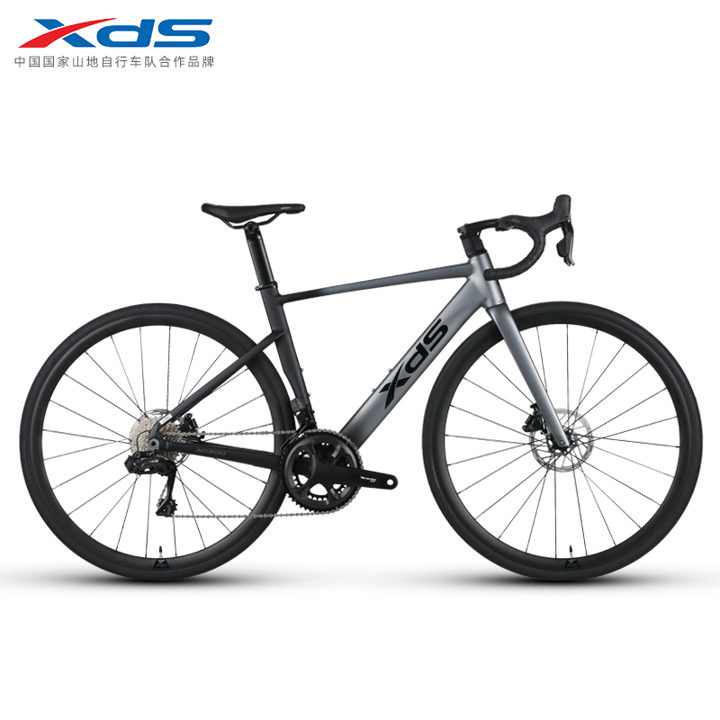 电子变速，碳纤维前叉，油压碟刹