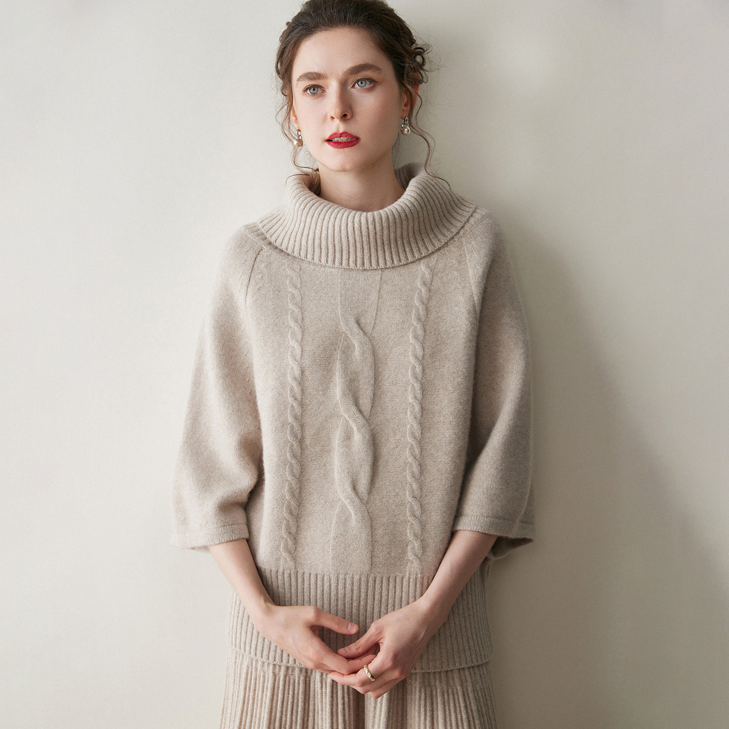 慵懒风高领山羊绒麻花针织披肩女宽松套头蝙蝠袖毛衣百搭上衣羊毛