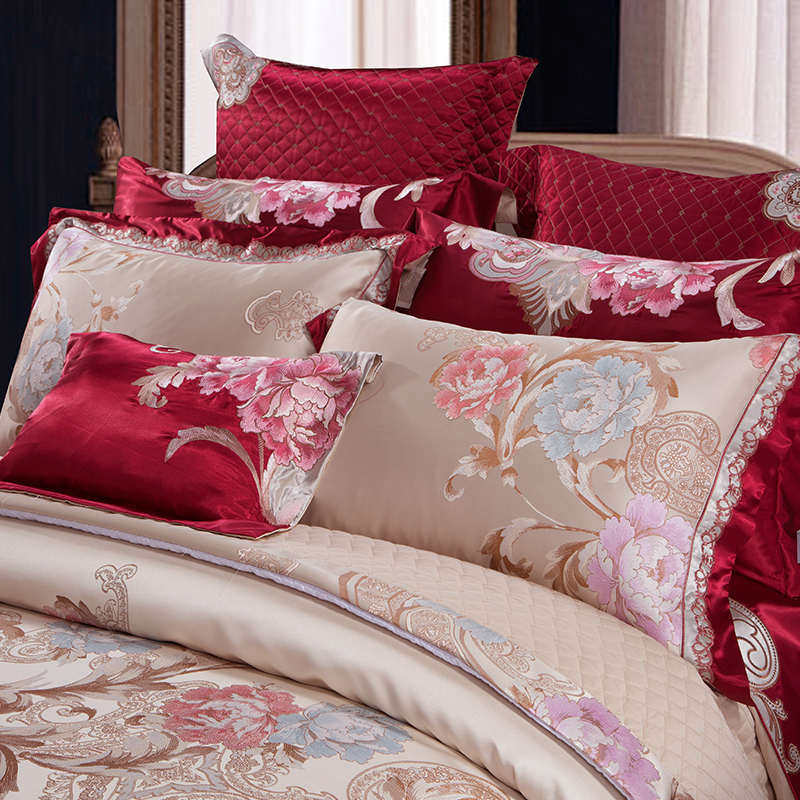 欧式婚庆四件套k床上用品奢华大红刺绣贡缎六八十件套结婚床