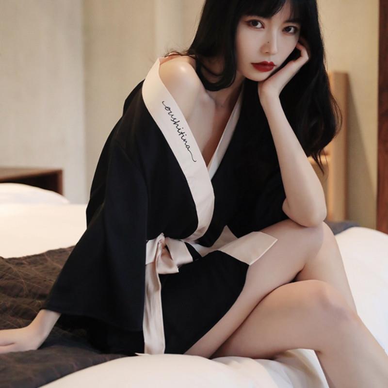 性感睡袍睡衣女新款春夏季纯欲冰丝浴袍外披薄婚礼晨袍新娘家居服