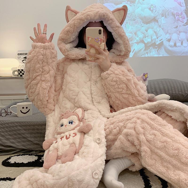 秋冬季睡衣女士三层夹棉袄珊瑚绒长袍款加厚保暖法兰绒家居服套装