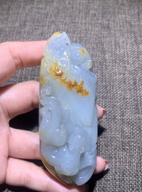 新疆和田玉籽料独籽3色油糕料红皮锦灰堆手把件兽上加兽克146.4