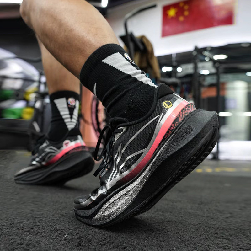 李宁追风PRO2碳板竞速跑步鞋