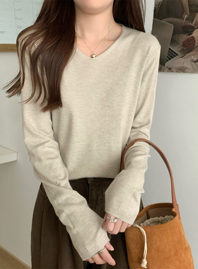 v领打底衫女秋2026新款韩版纯色慵懒宽松百搭休闲时尚长袖针织衫