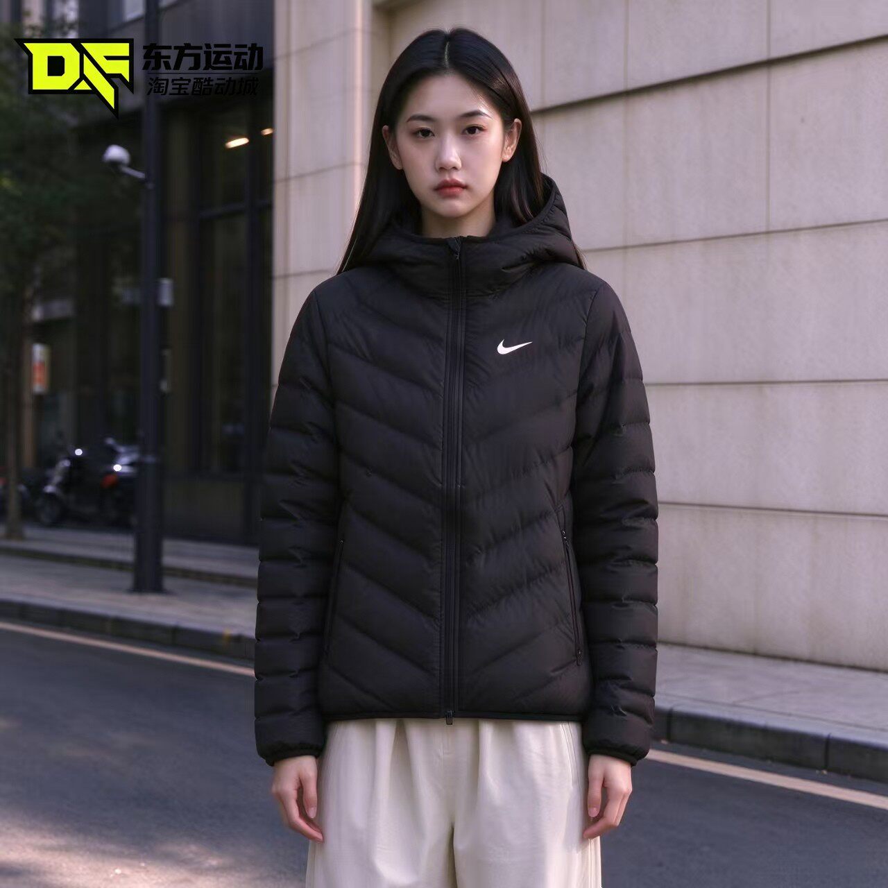 Nike耐克女款连帽拉链羽绒夹克